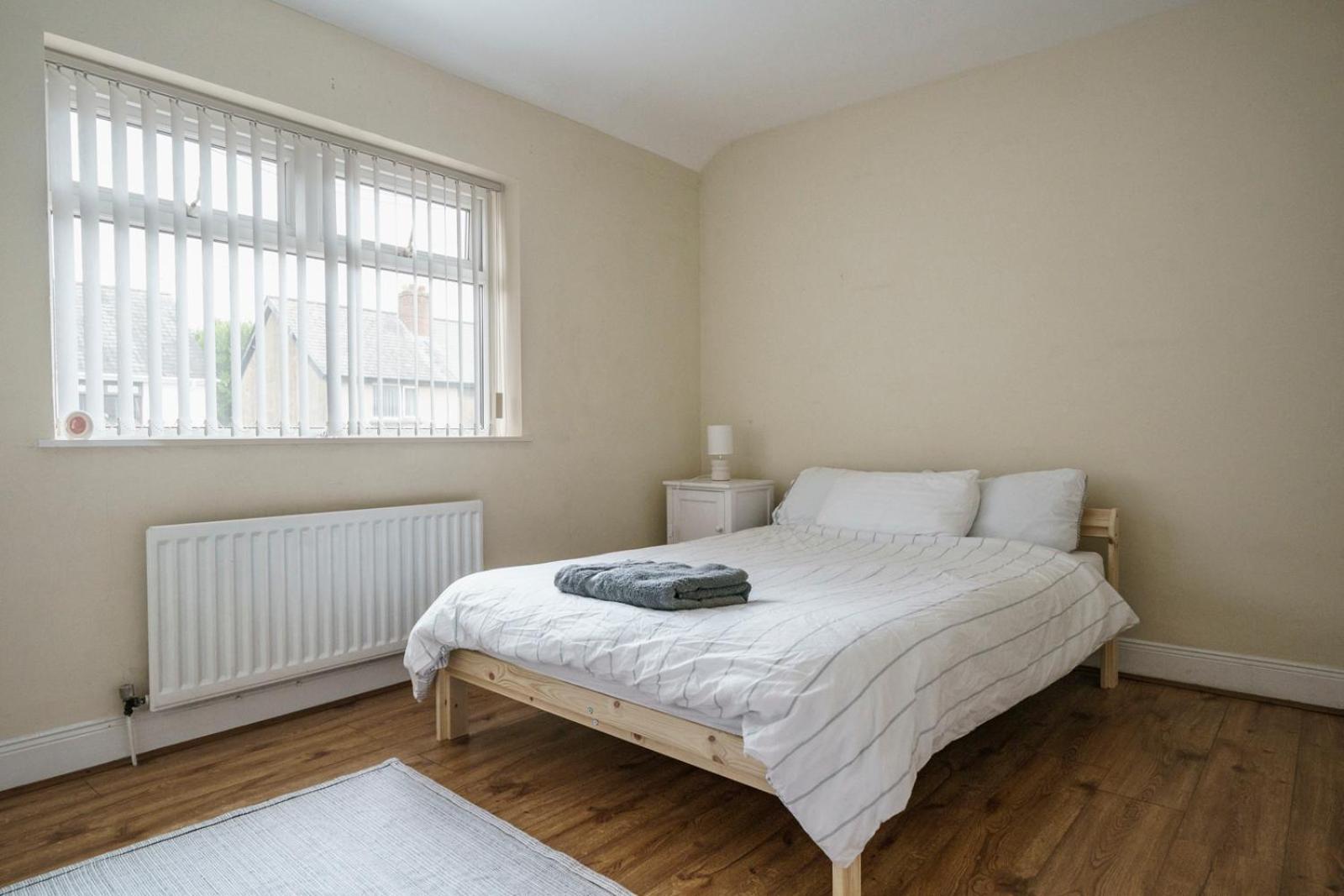 Lovely 2 Bedroom House *