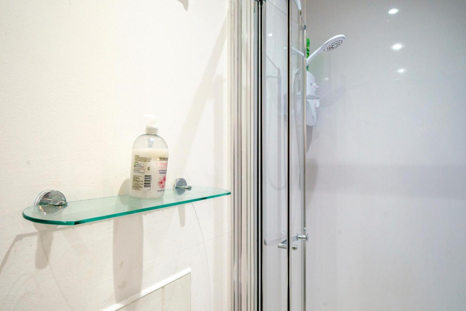 Stylish Centre 2 Bedroom With Cityscape View *