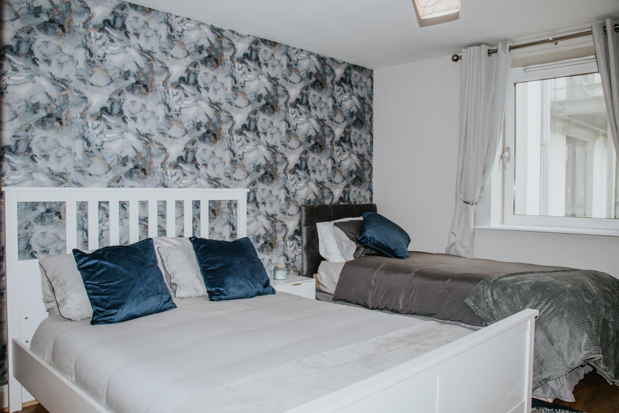 Whitehall Square Apartments- Queen's Quarters Apartment Belfast