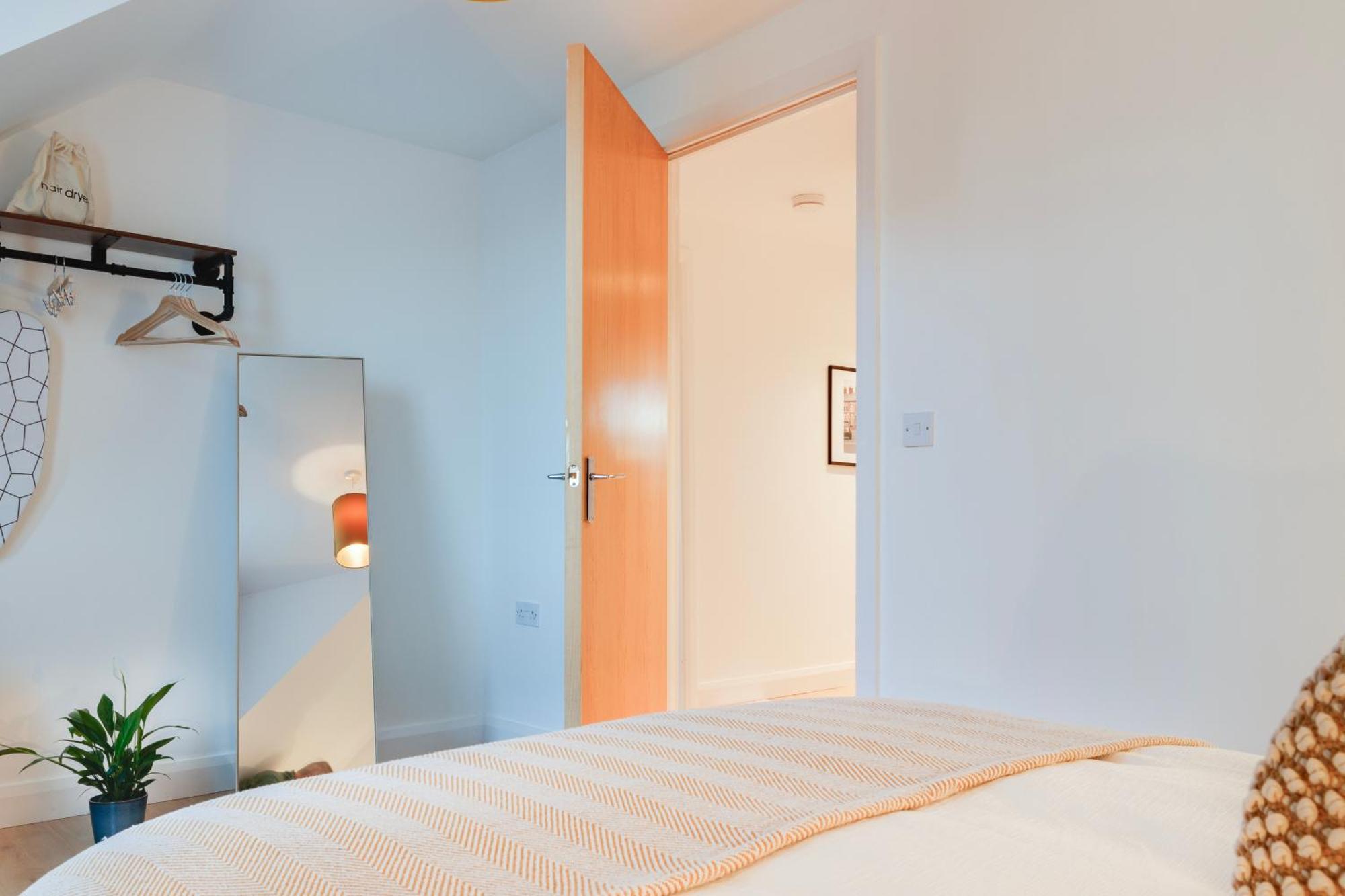 Cherryville Street Apartment *