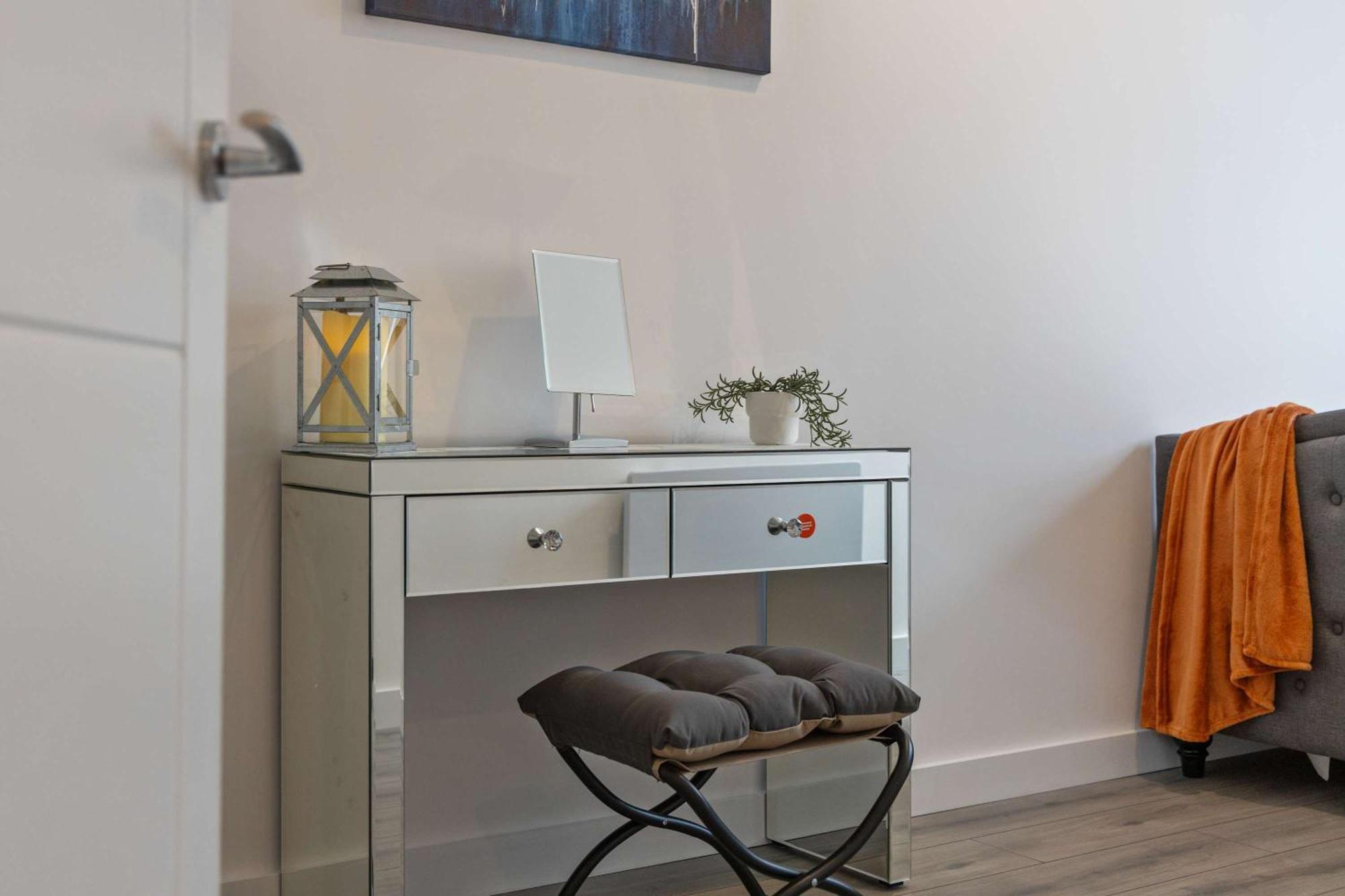 Holiday home Luxury 2 Bedroom Penthouse In East Village - Walk To Centre, Roof Terrace Belfast