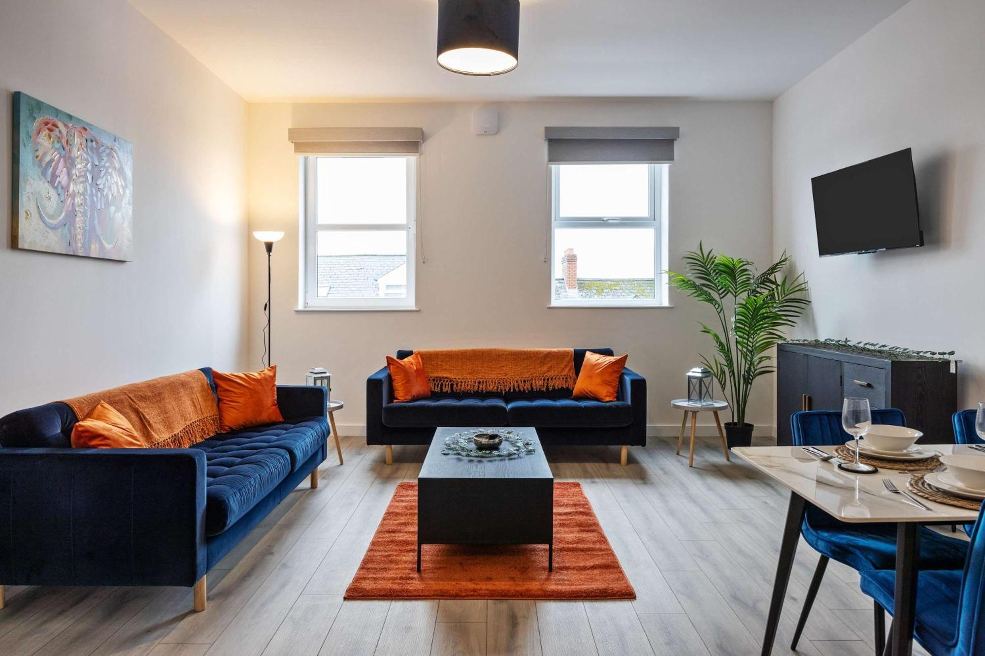 Luxury 2 Bedroom Penthouse In East Village - Walk To Centre, Roof Terrace Holiday home Belfast