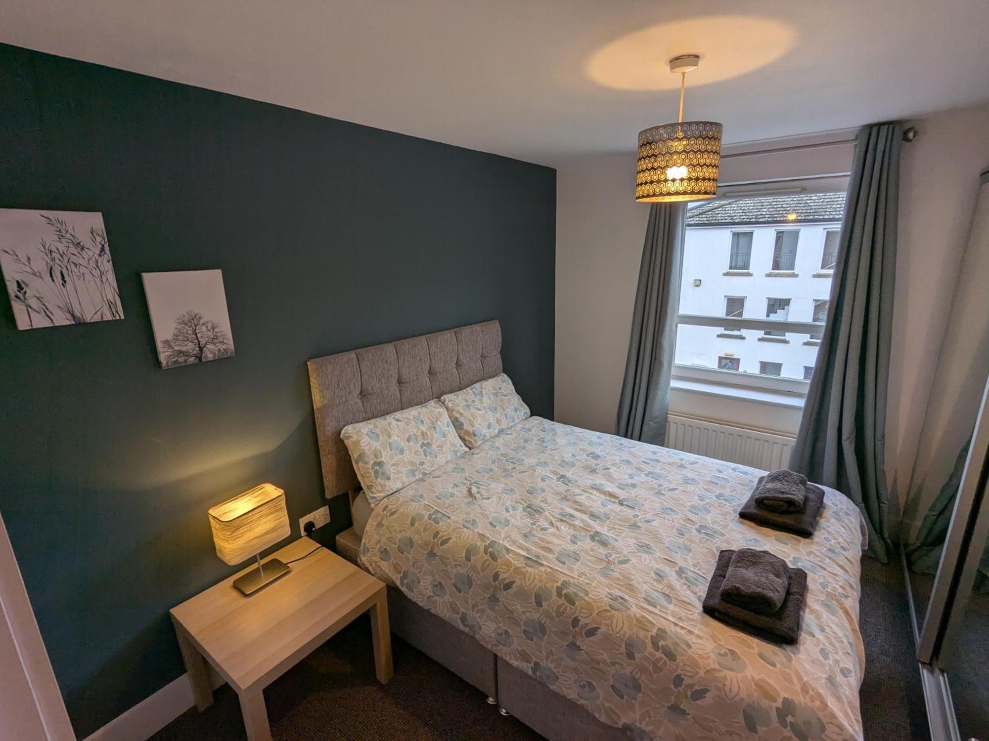 Cosy 1 Bedroom With Secure Private Parking And Excellent Transport Links