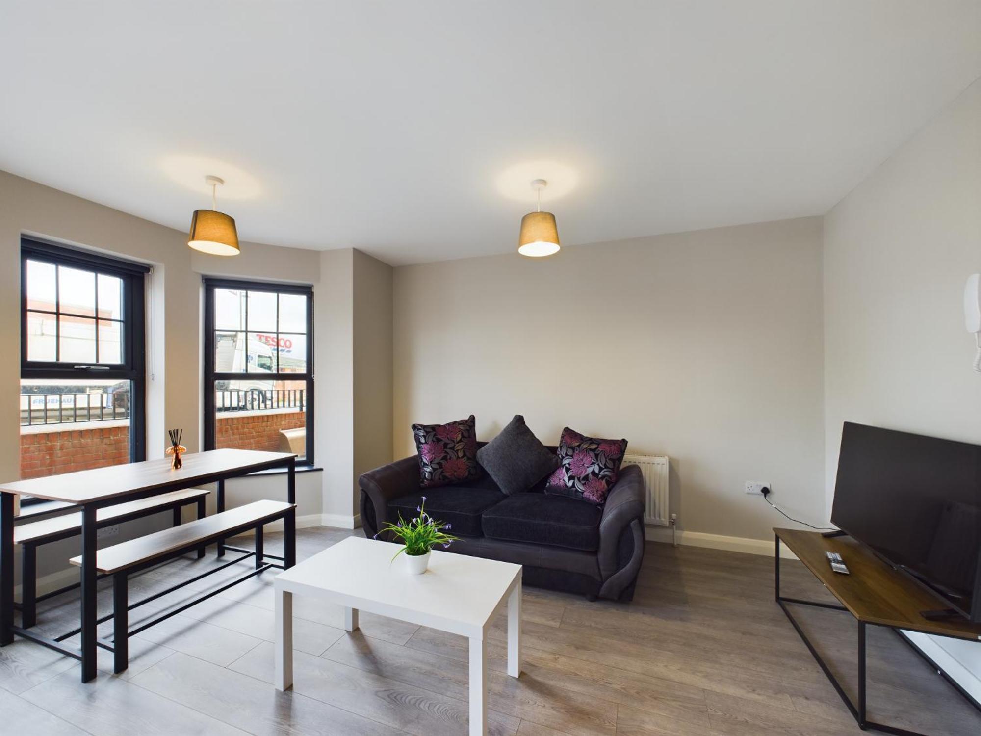 Bright And Cozy 1 Bedroom In Belfast
