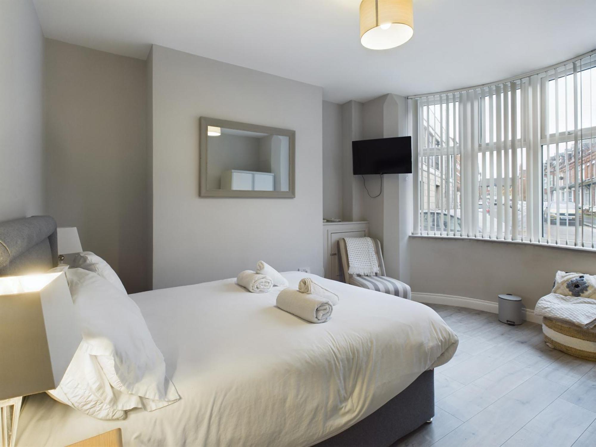 Luxurious 5 Bedroom Near Centre