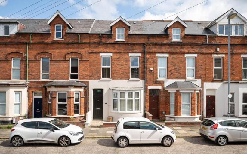 Apartment Luxurious 5 Bedroom Near Centre