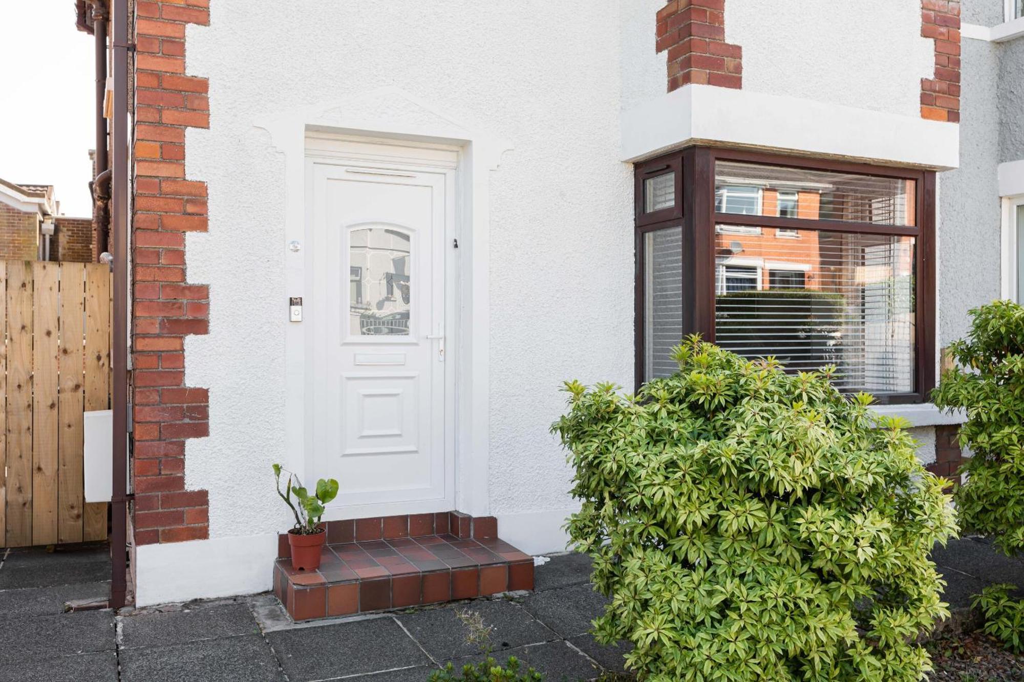 From - 3bed Cavehill Holiday home *