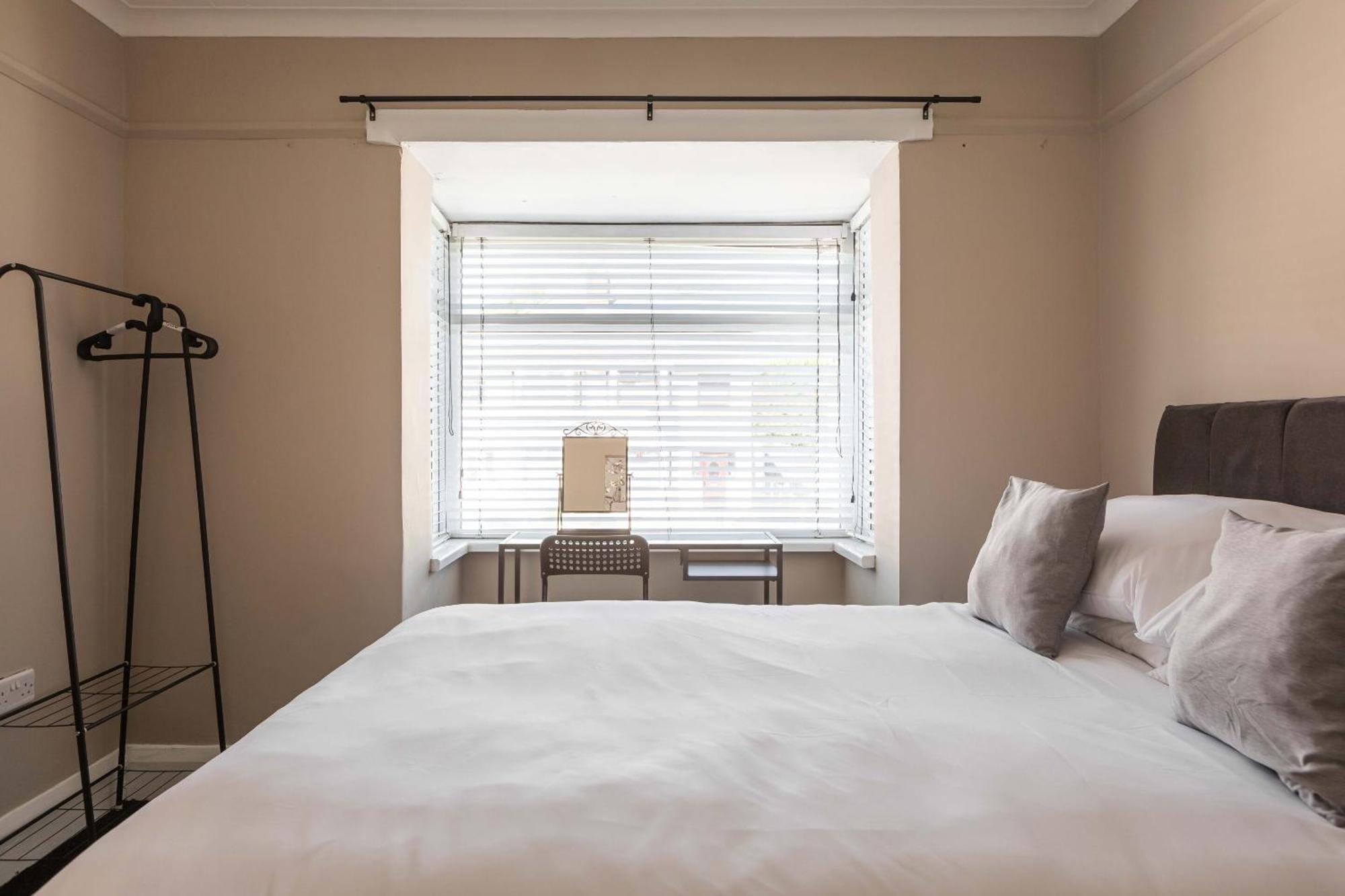 From - 3bed Cavehill Holiday home Belfast