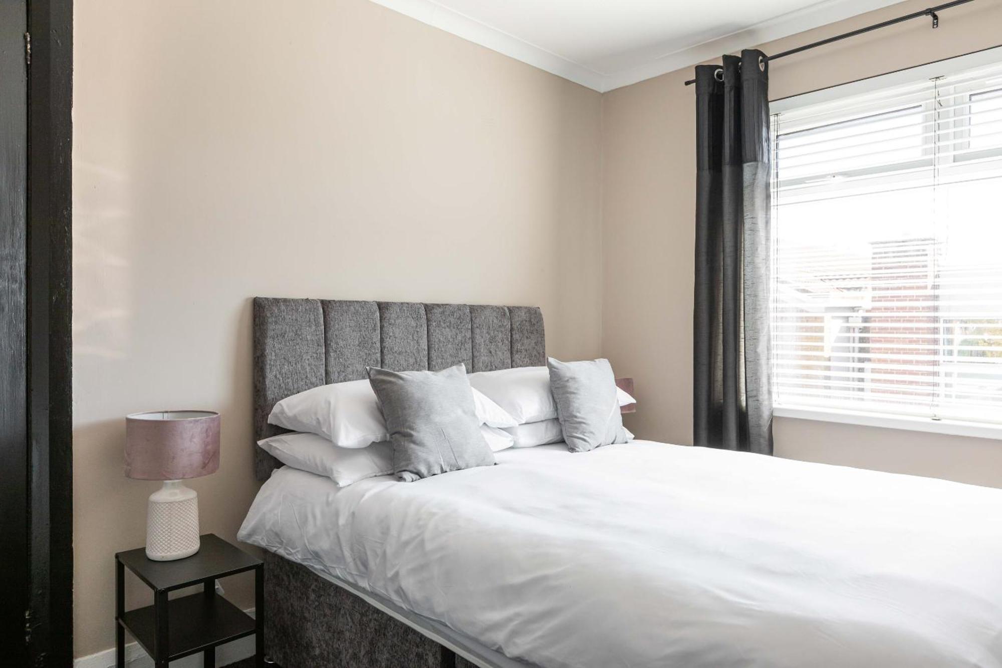From - 3bed Cavehill Holiday home Belfast