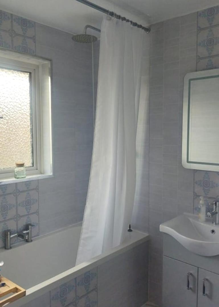 2 Bed House Available With Free Parking * Belfast