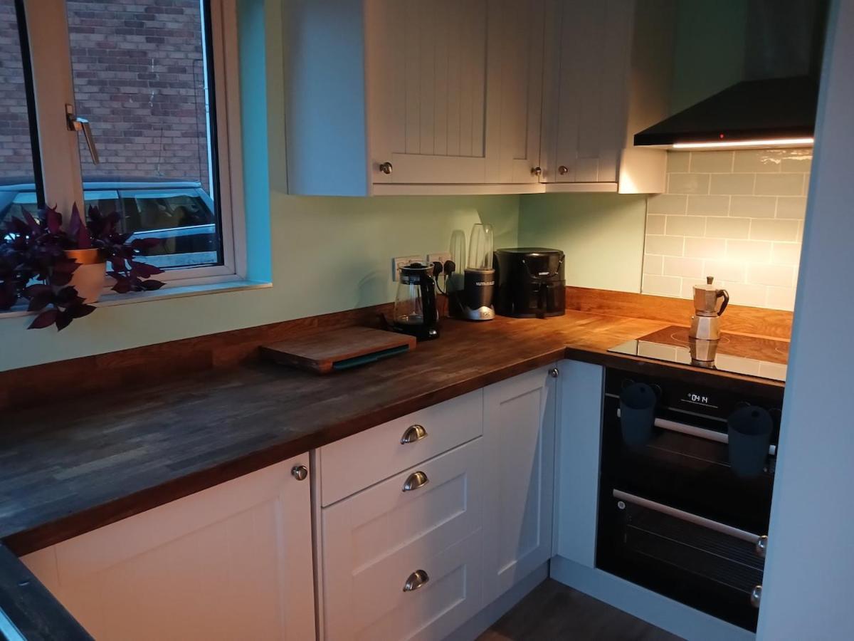 2 Bed House Available With Free Parking