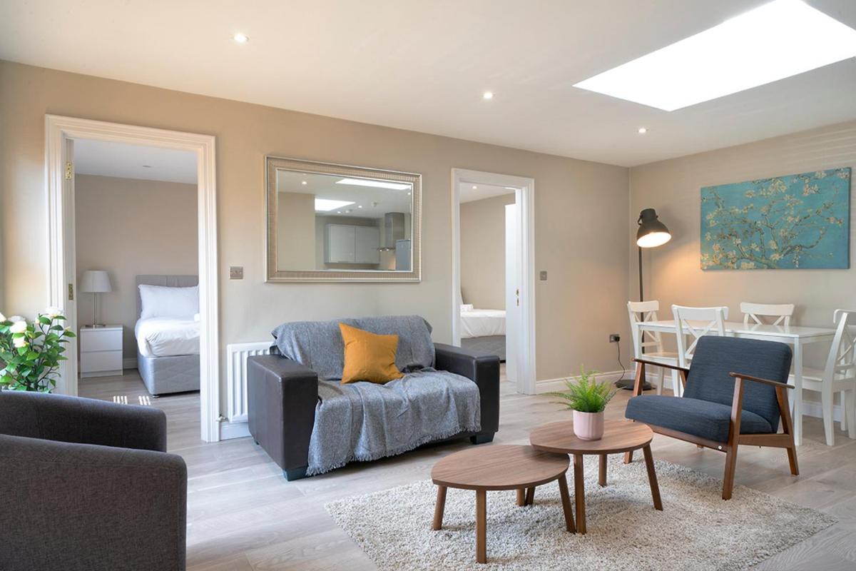 Pop Hollywood - Hip 2bd Ap - Gold Short Term * Belfast