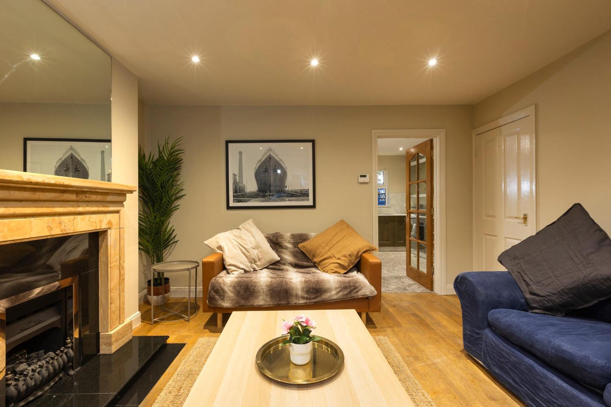 The Annadale - Luxury 3 Bd House - Gold Short Term Belfast