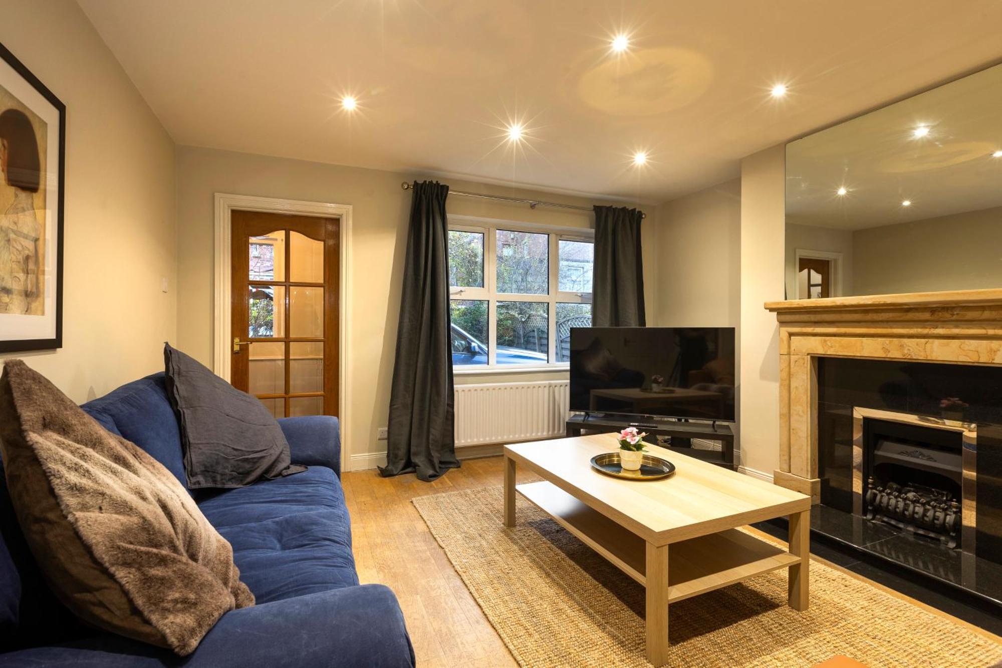 Holiday home The Annadale - Luxury 3 Bd House - Gold Short Term *