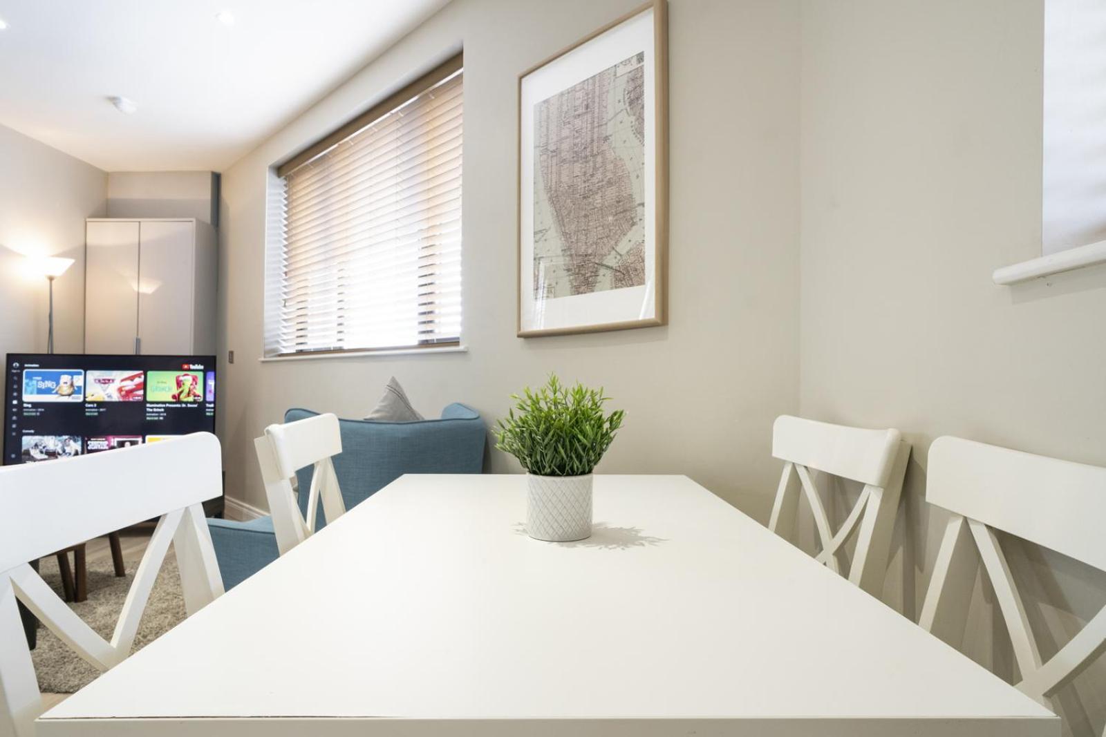 Old Hollywood - 1bd Ap - Gold Short Term * Belfast