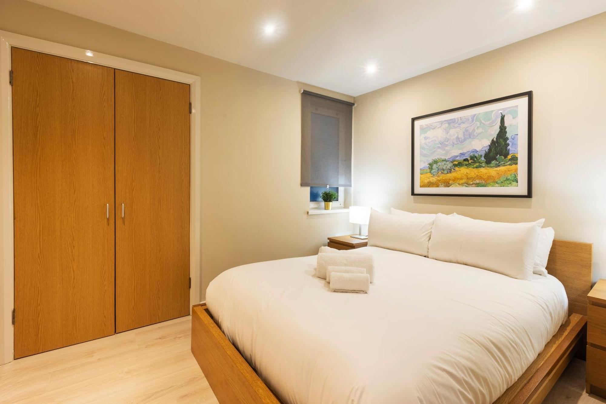 The Gogh - Unique 1 Bd -gold Short Term Apartment Belfast
