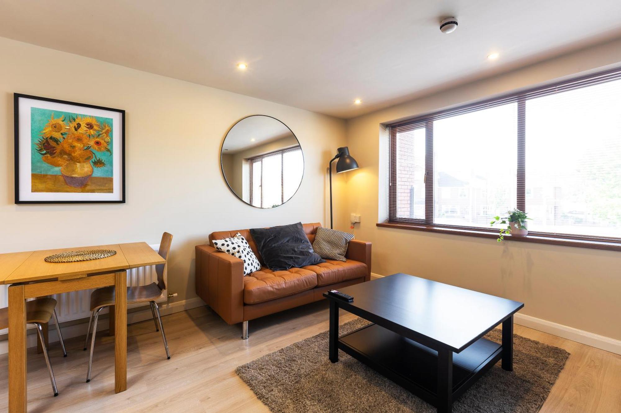 The Gogh - Unique 1 Bd -gold Short Term Apartment *