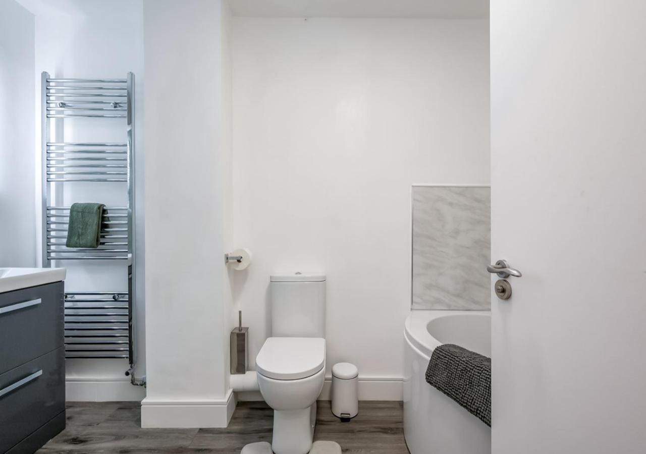 Comfort 2 Bed And Balcony Belfast