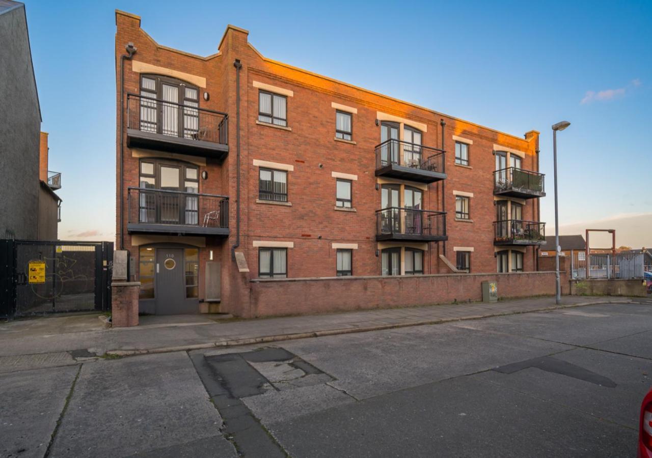 Comfort 2 Bed And Balcony Apartment *