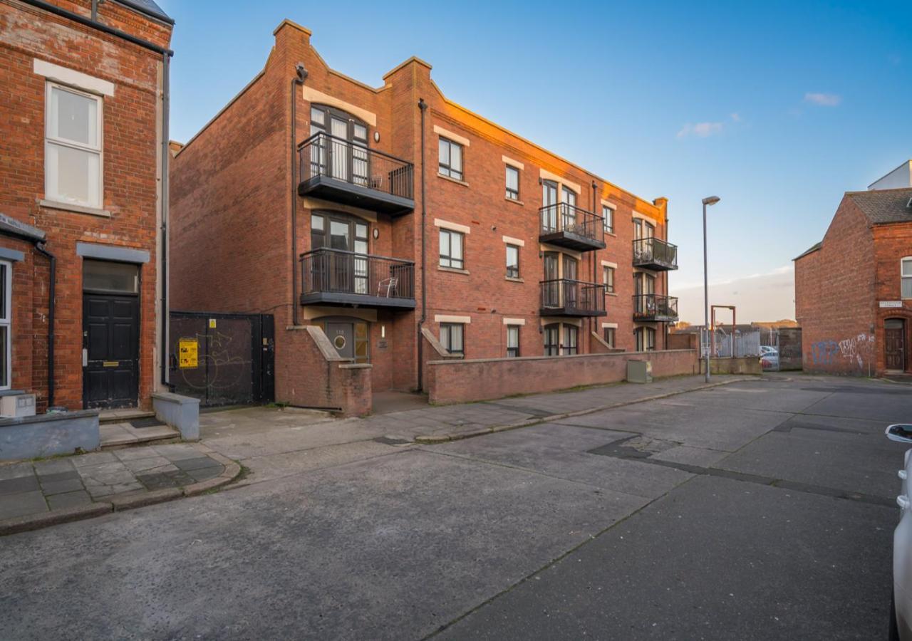 Comfort 2 Bed And Balcony Belfast