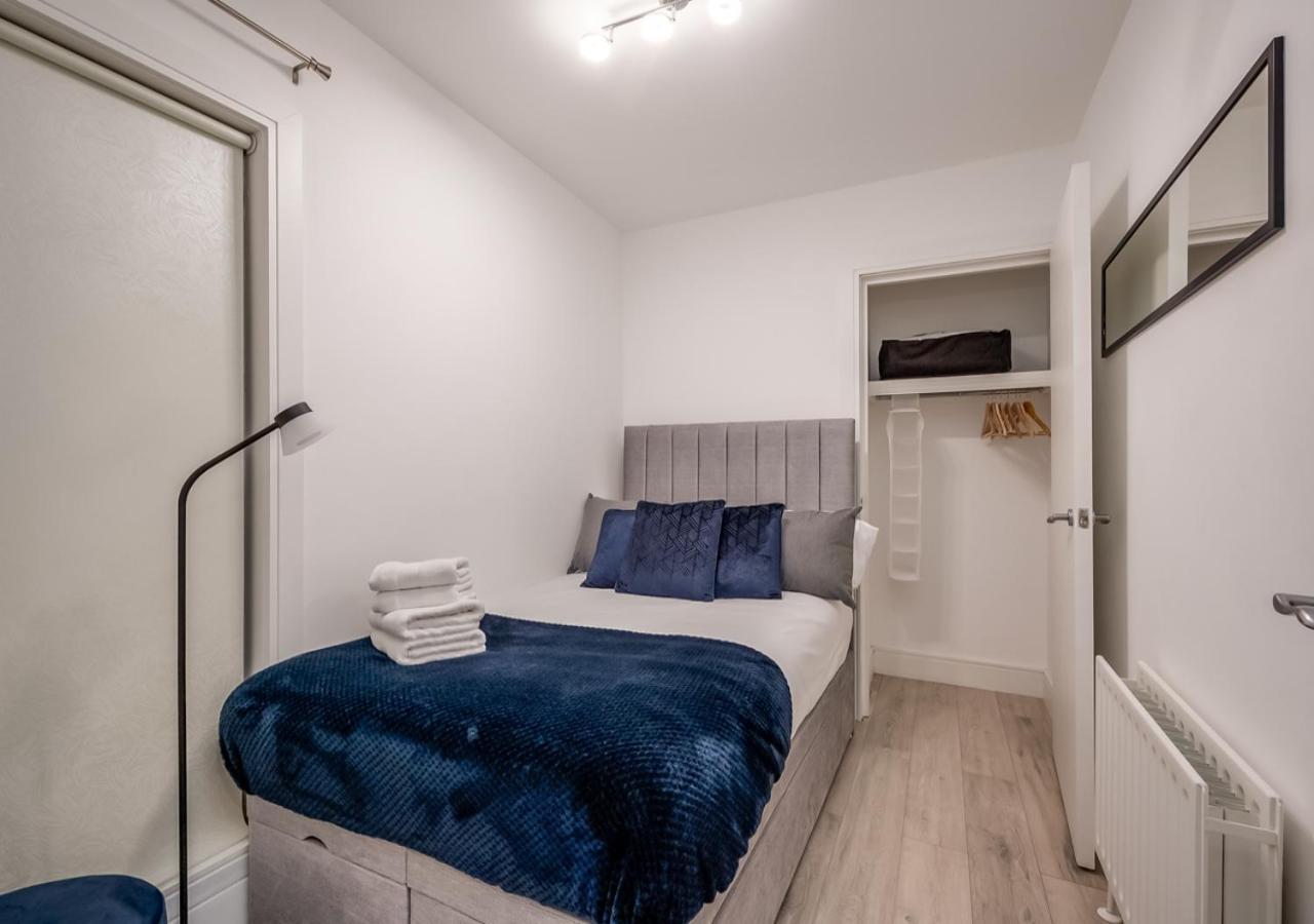 Comfort 2 Bed And Balcony Apartment