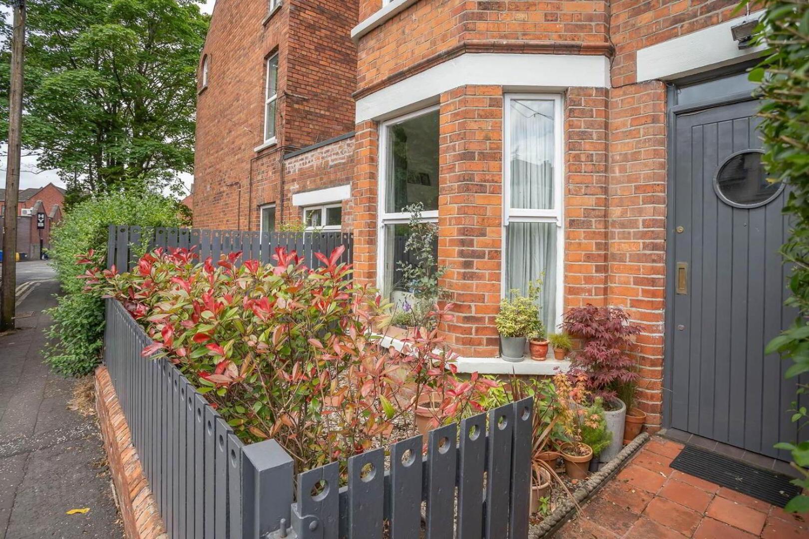 Holiday home Spacious 4br Victorian W/ Outdoor Terrace Belfast
