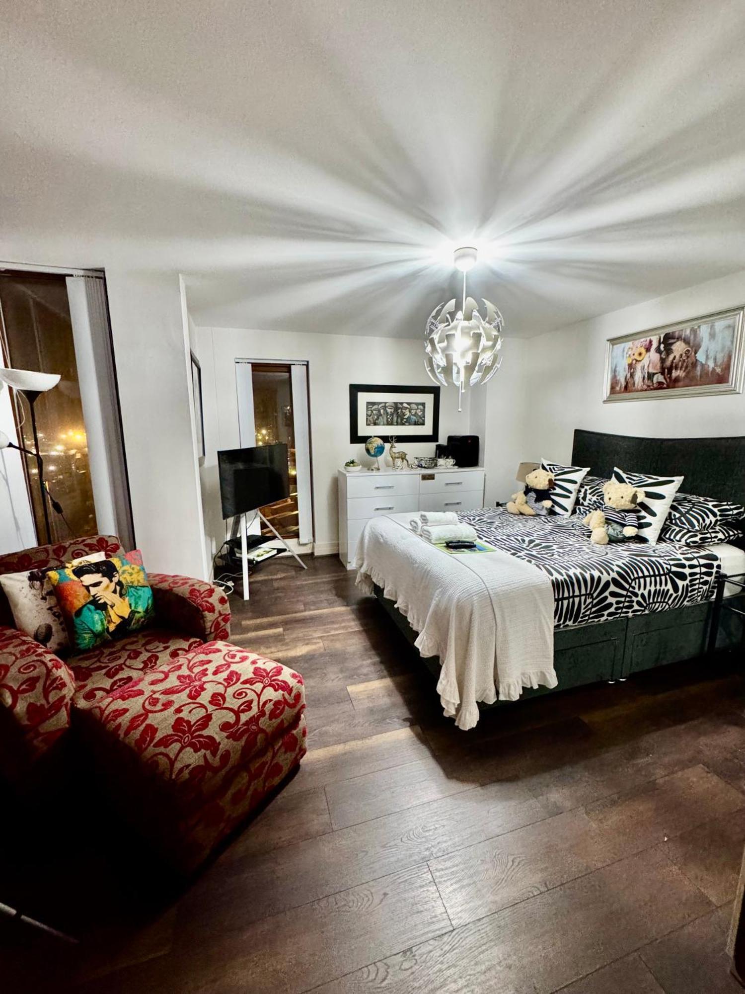 Bed & Breakfast Clow *