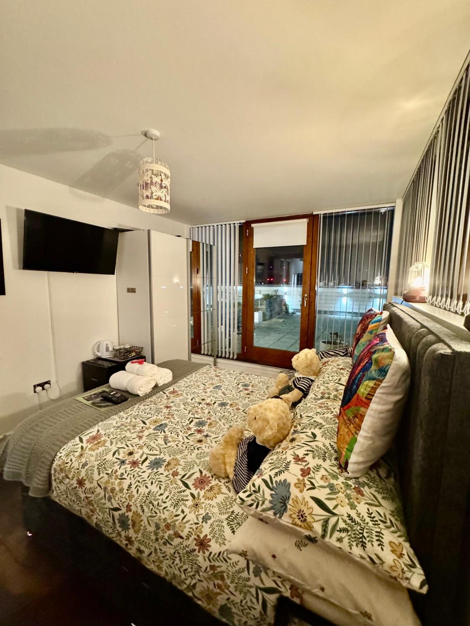 Bed & Breakfast Clow *