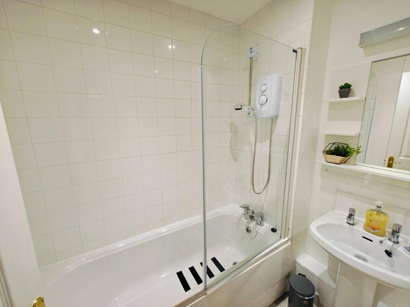 4br Modern Ormeau House * Belfast