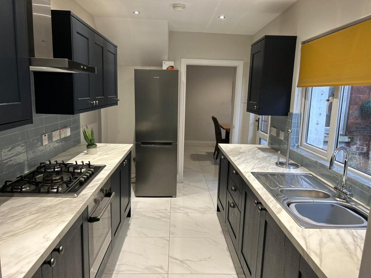 Luxurious, Newly Renovated, Victorian Holiday home Belfast