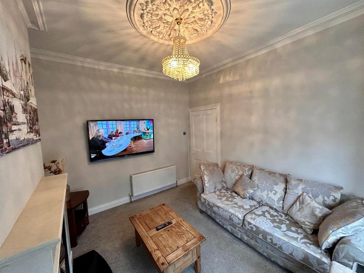 Luxurious, Newly Renovated, Victorian