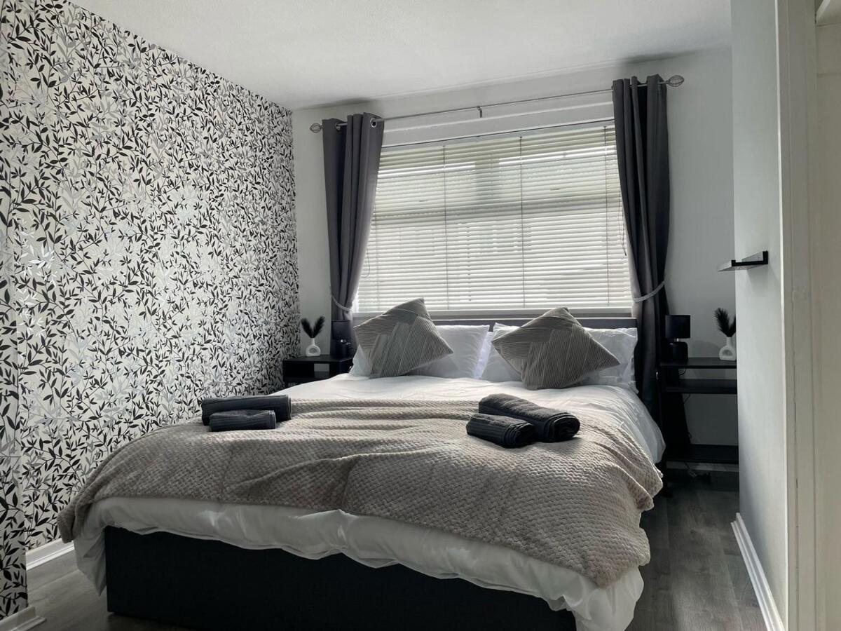 3br Spacious, Modern, Cozy Belfast