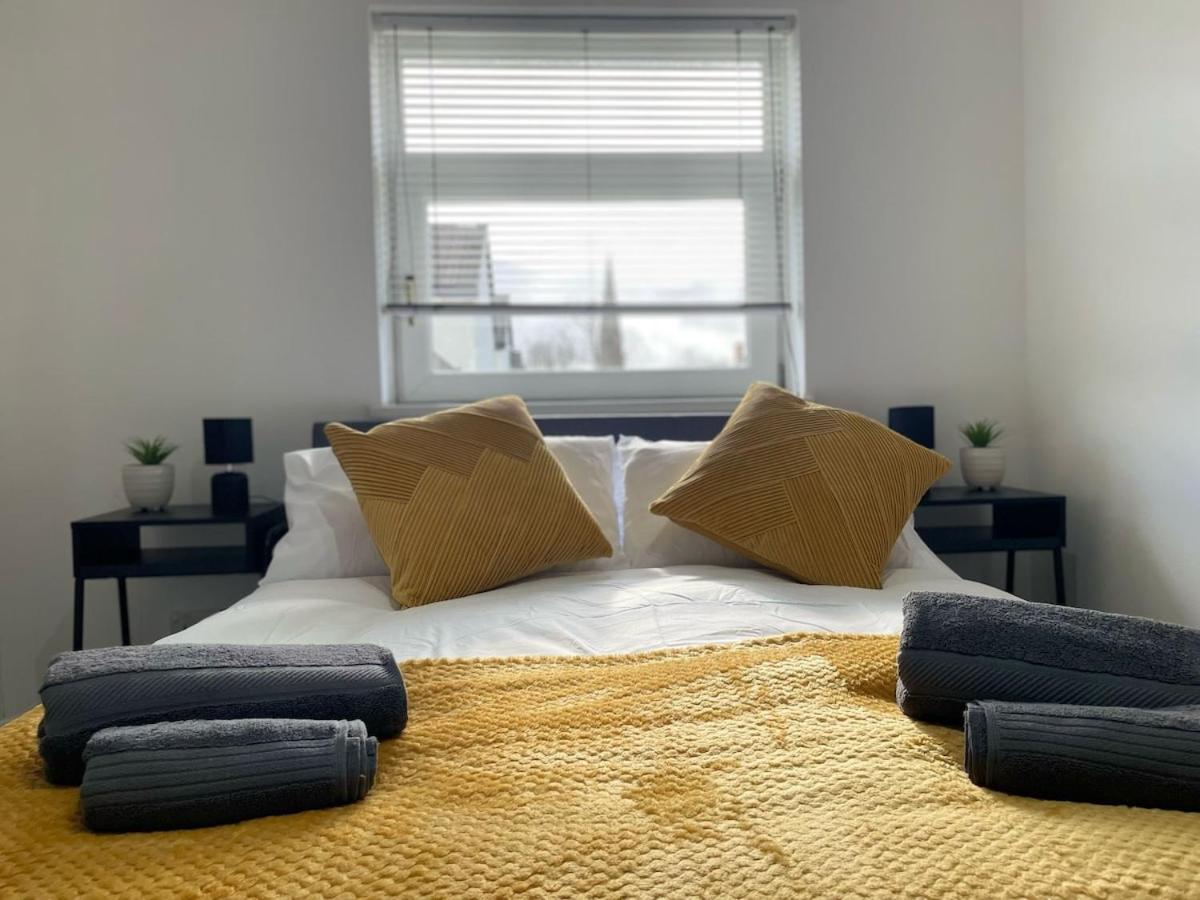 3br Spacious, Modern, Cozy * Belfast