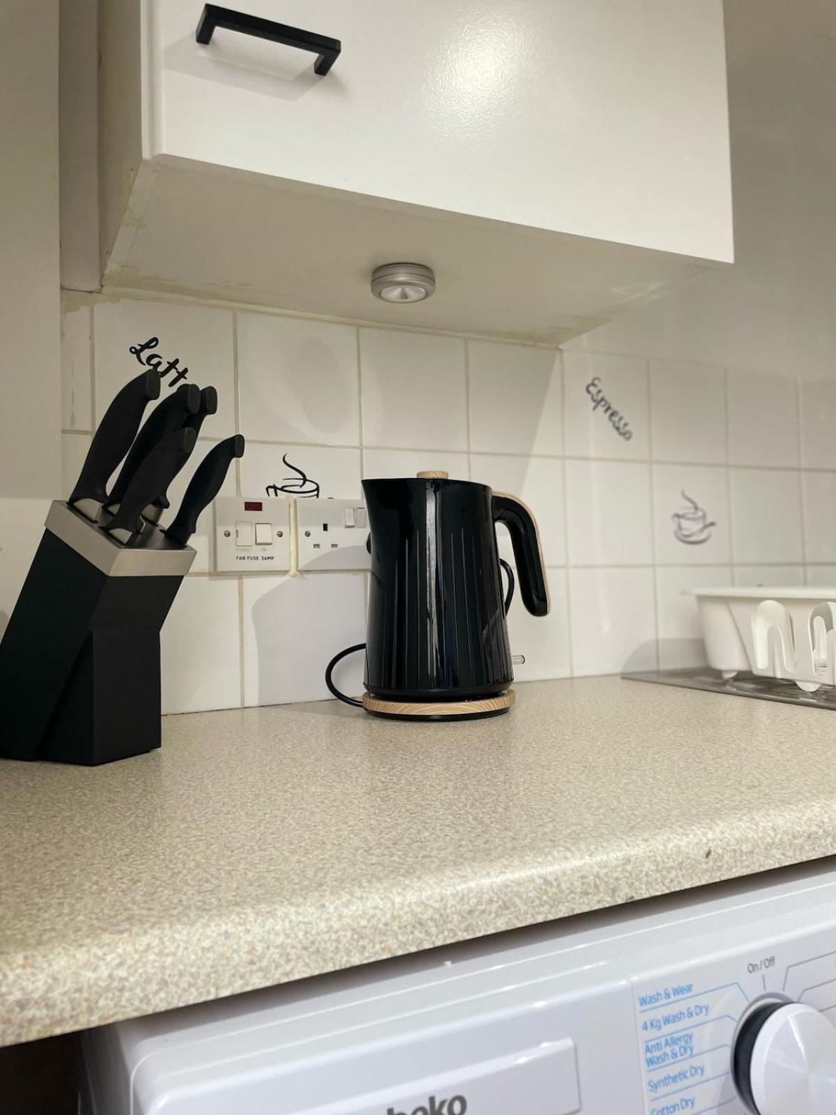 3br Spacious, Modern, Cozy * Belfast