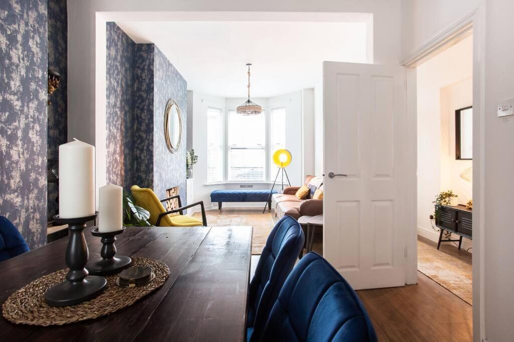 Luxurious 4-bed Townhouse In The Heart Of * Belfast