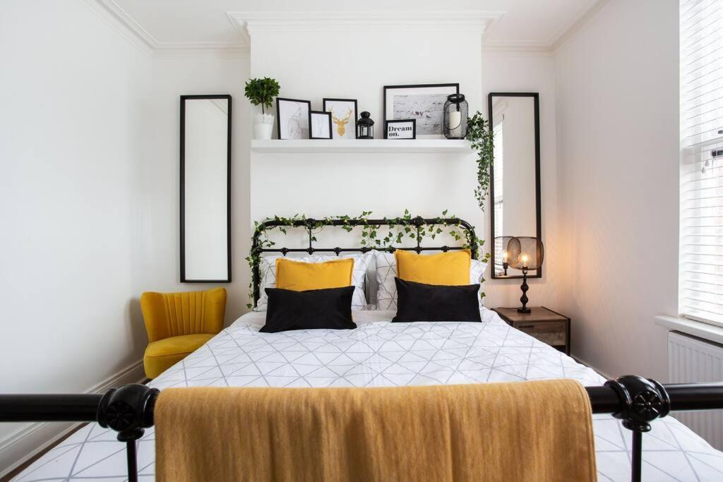 Holiday home Luxurious 4-bed Townhouse In The Heart Of