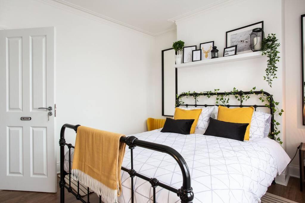 Luxurious 4-bed Townhouse In The Heart Of