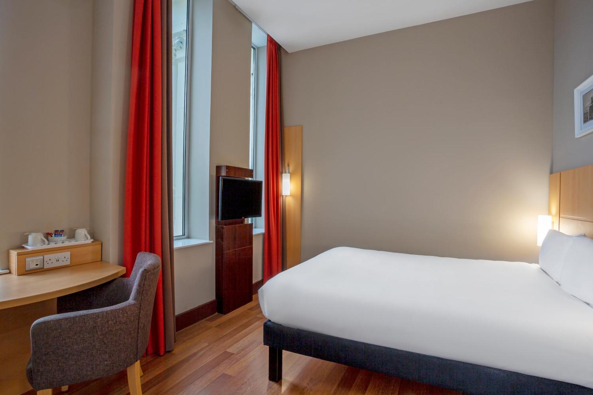 Ibis Queens Quarter Hotel Belfast