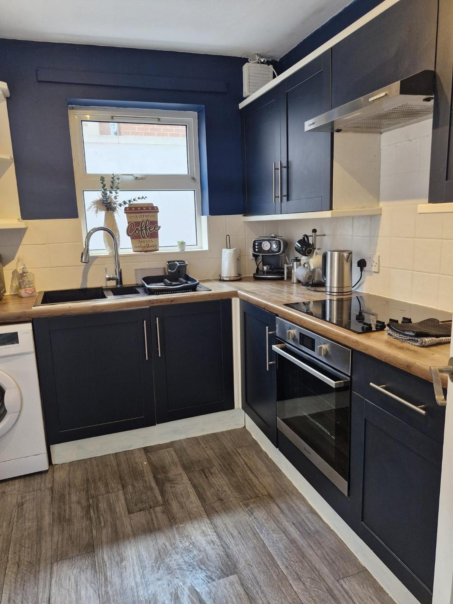 4br House Popular Ravenhill Road Holiday home Belfast