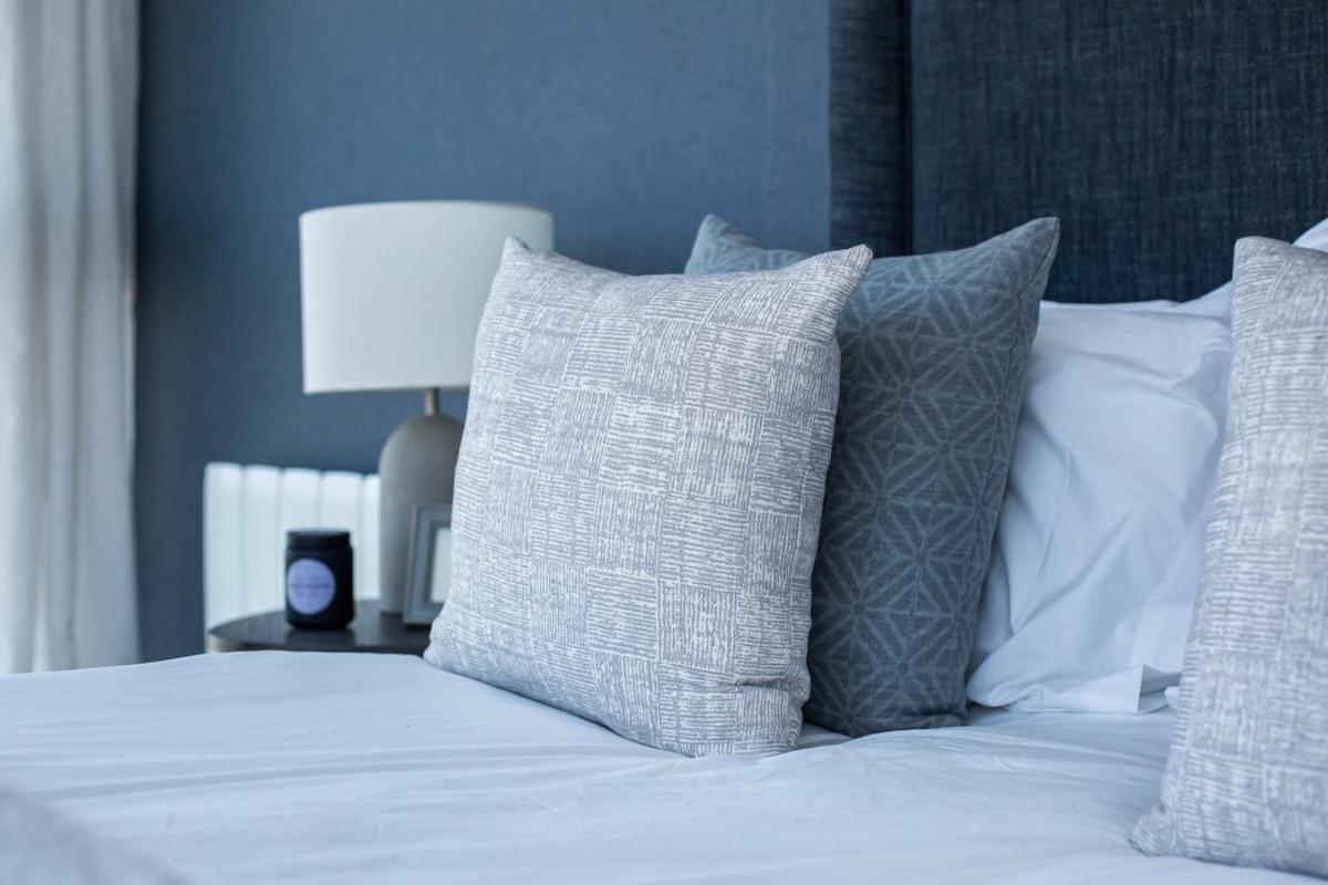 Exclusive High-floor With Breathtaking Titanic & Waterfront Views Sleeps 6