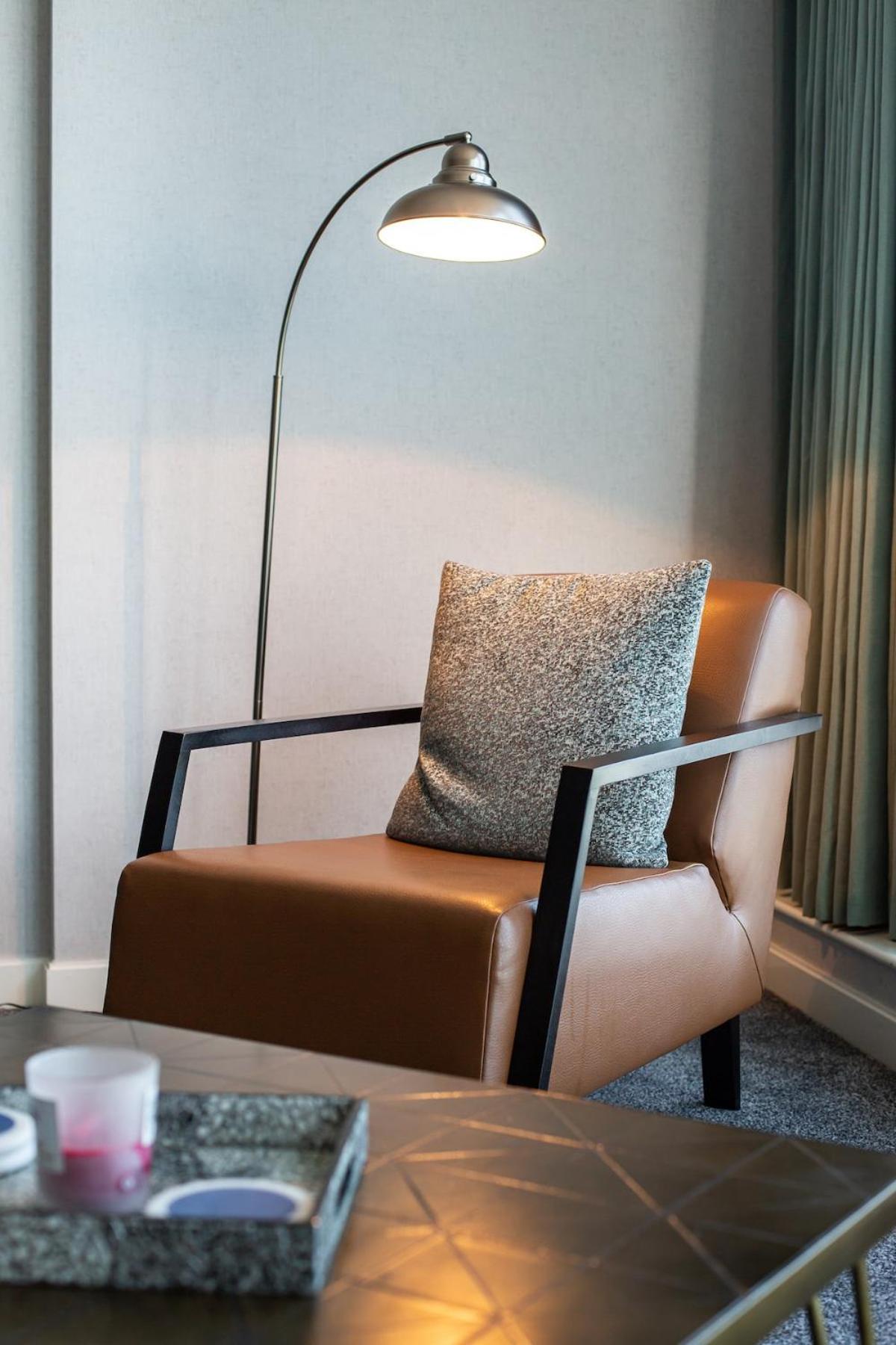 Exclusive High-floor With Breathtaking Titanic & Waterfront Views Sleeps 6 *