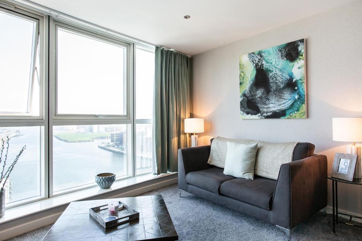 Exclusive High-floor With Breathtaking Titanic & Waterfront Views Sleeps 6 Apartment *