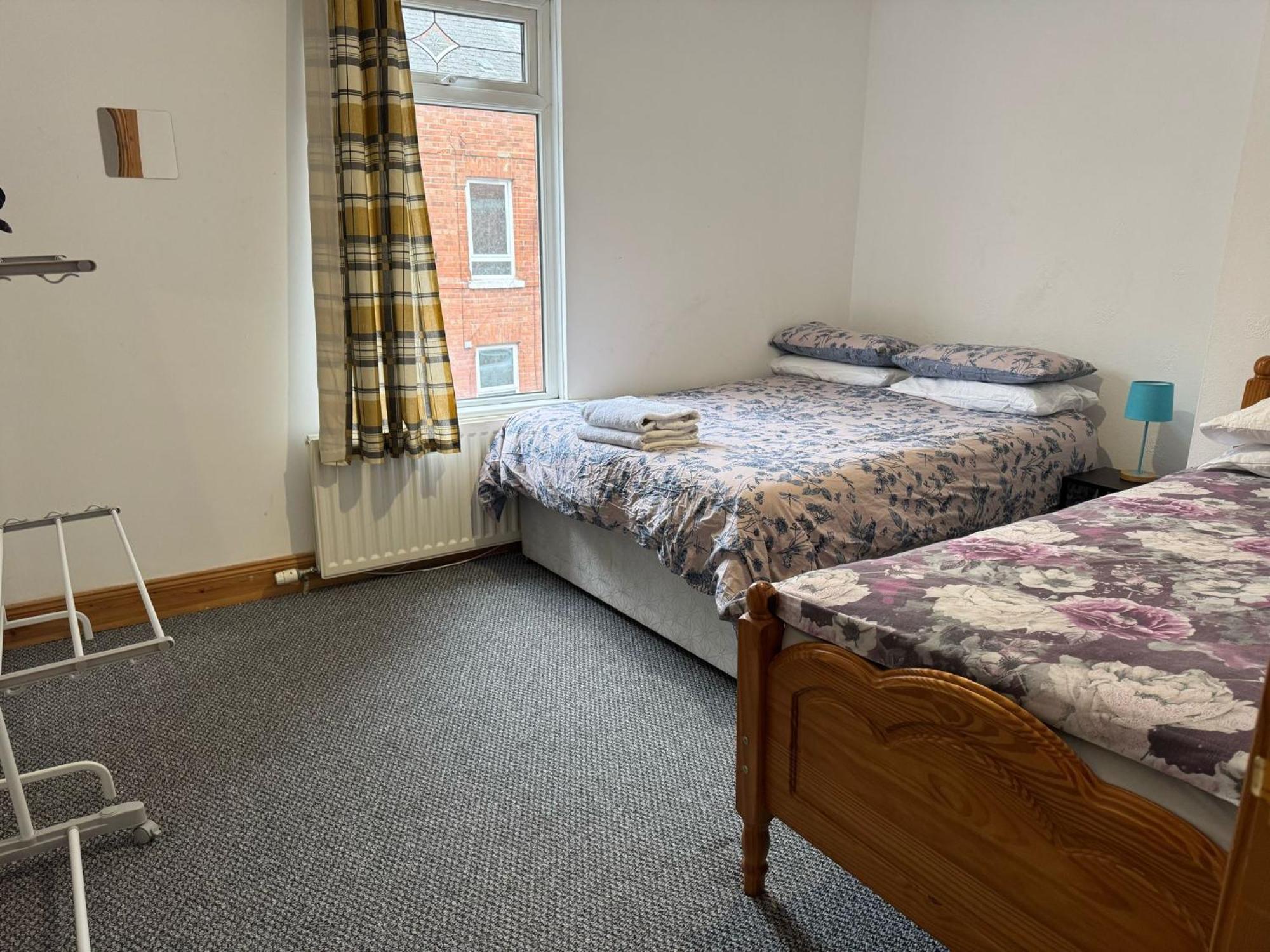 Lovely 2 Bedroom House Close To Centre Holiday home