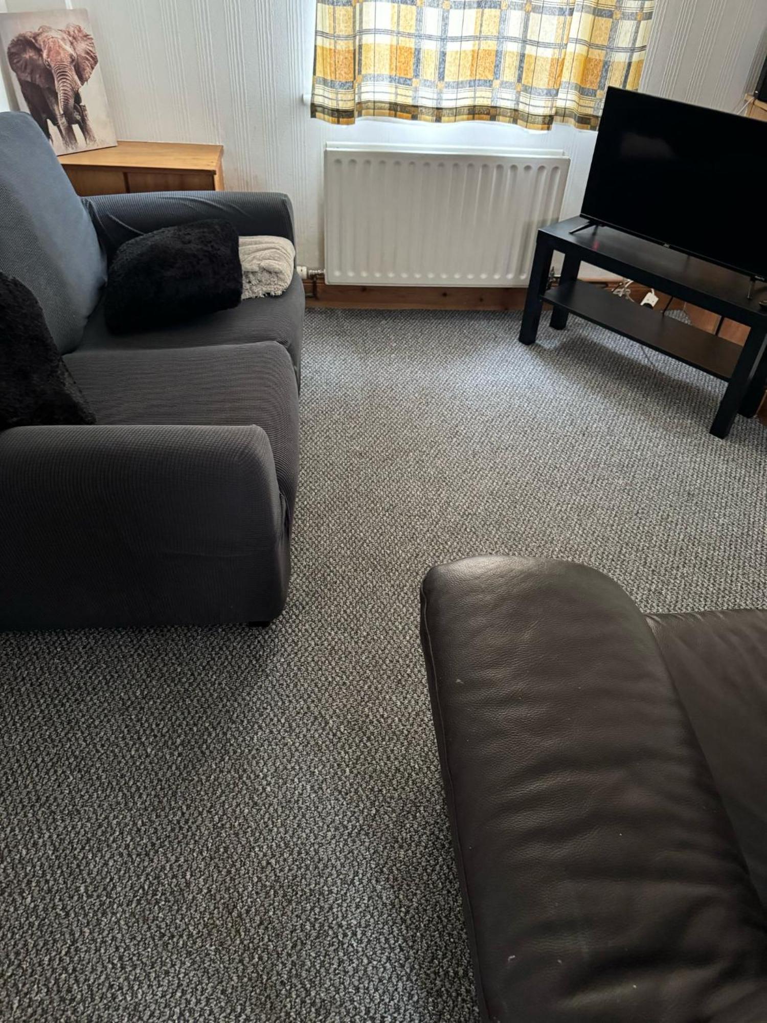 Holiday home Lovely 2 Bedroom House Close To Centre *