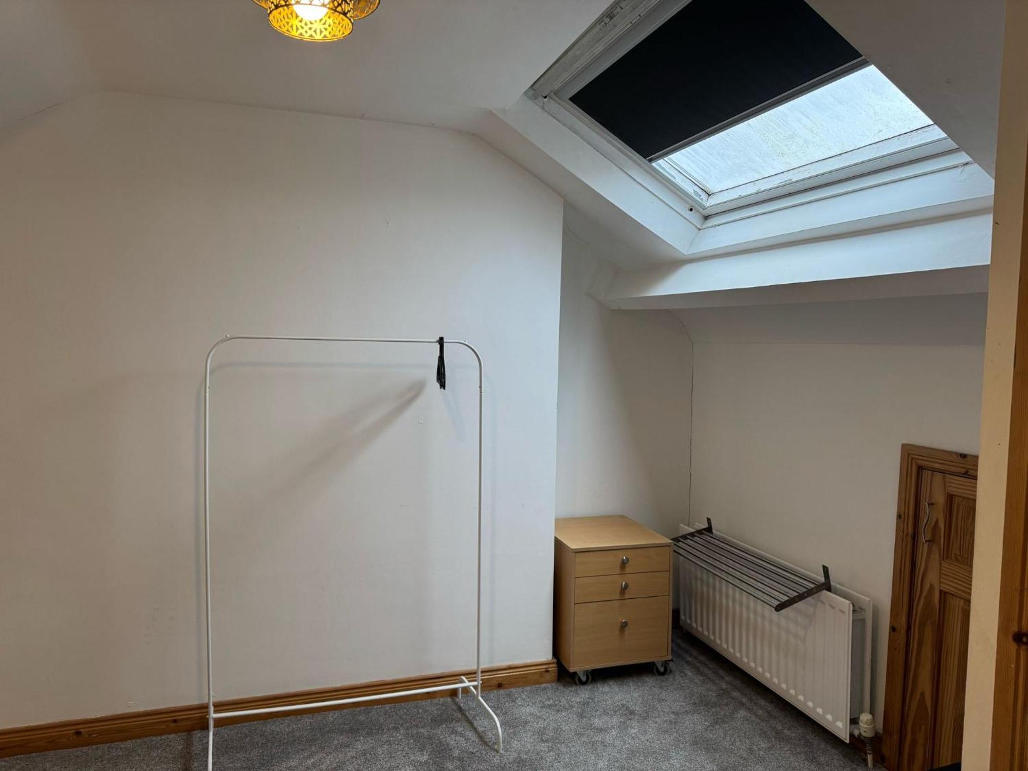 Lovely 2 Bedroom House Close To Centre