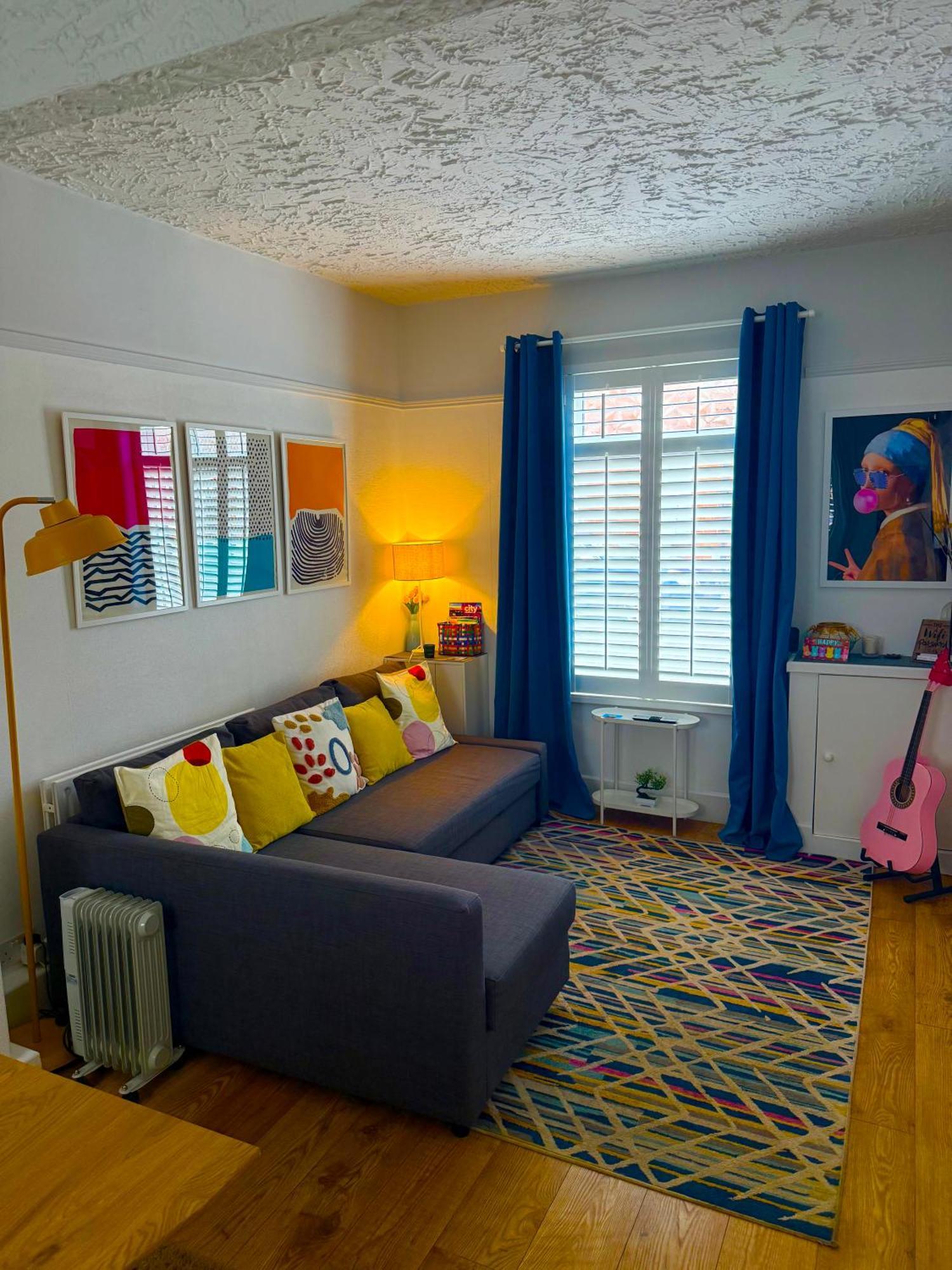 Holiday home Bloom19 Traditional Entire House 10 Mins From Centre