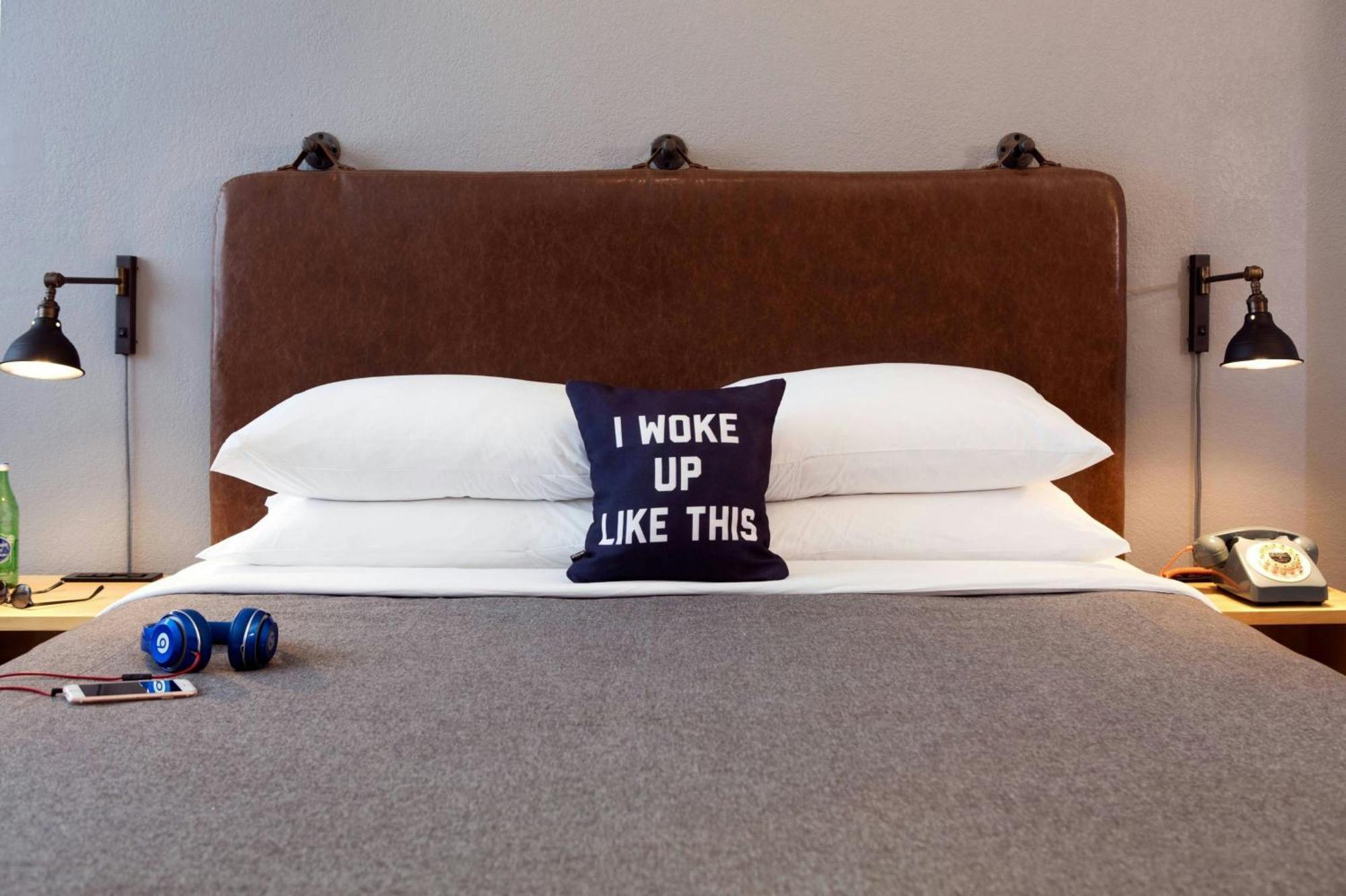 Moxy Hotel 3*
