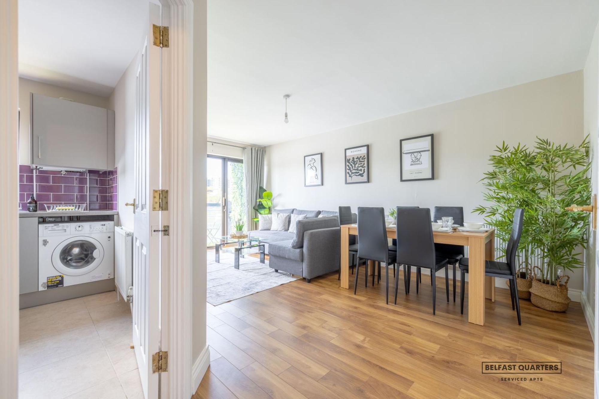 Quarters Riverside Apartment Belfast