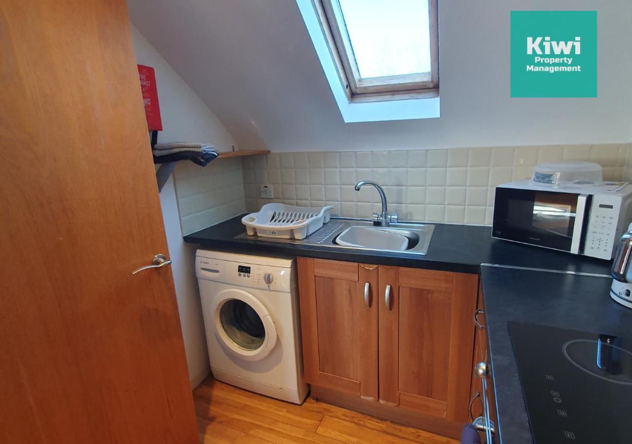 2 Bedroom - Spacious & Modern