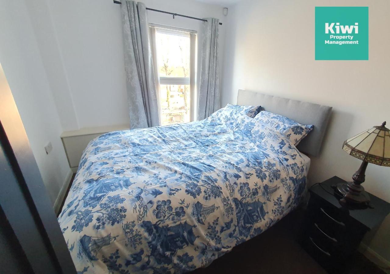 Apartment 2 Bedroom - Spacious & Modern